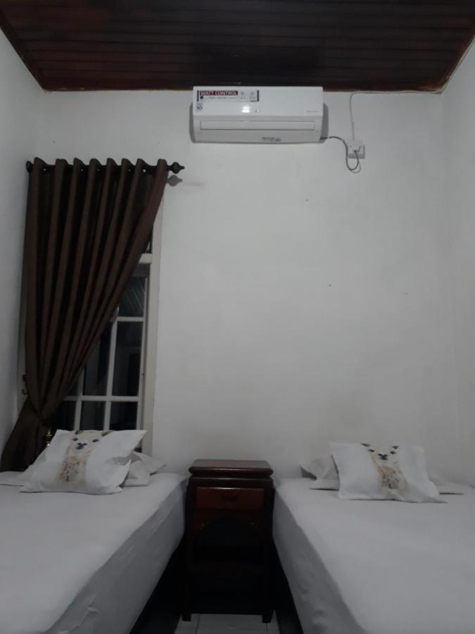 Bumimi Homestay Painan Exterior foto