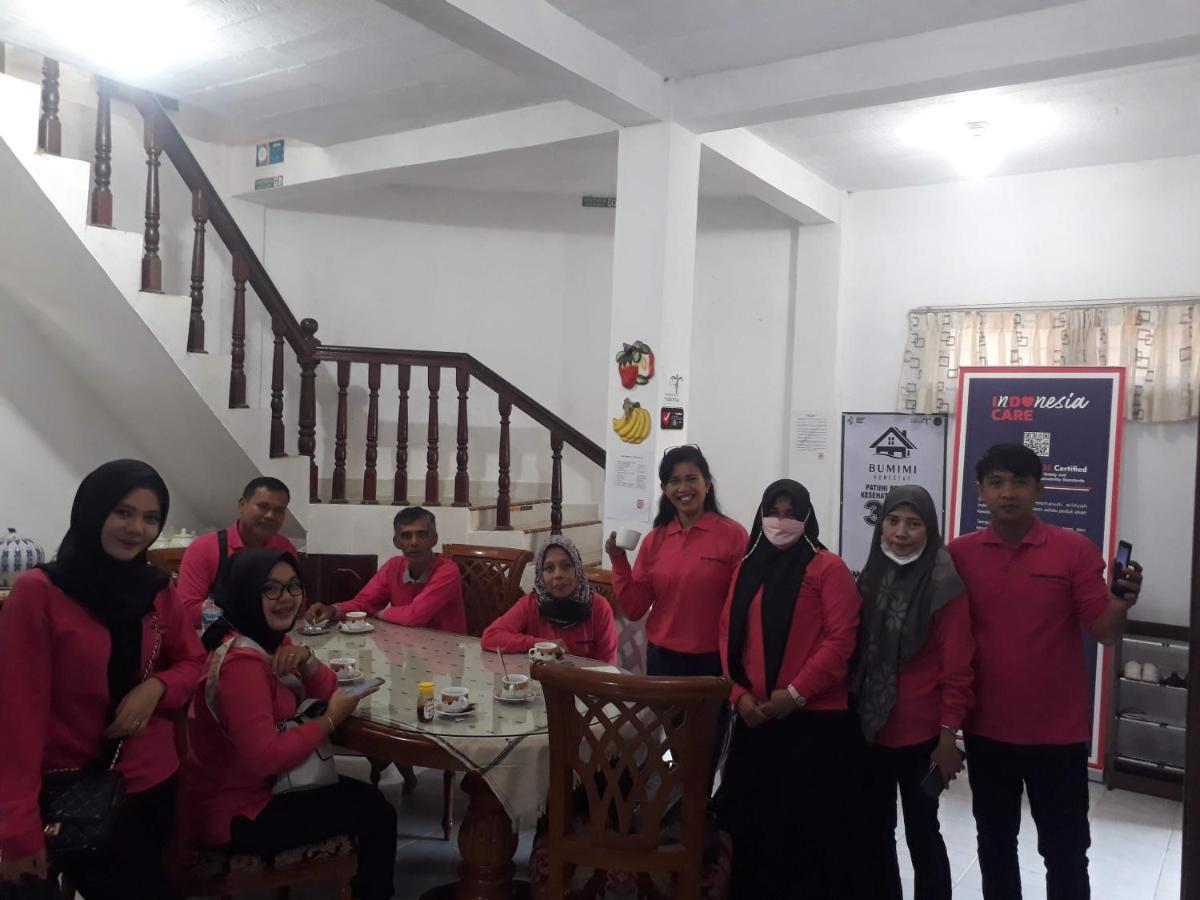 Bumimi Homestay Painan Exterior foto